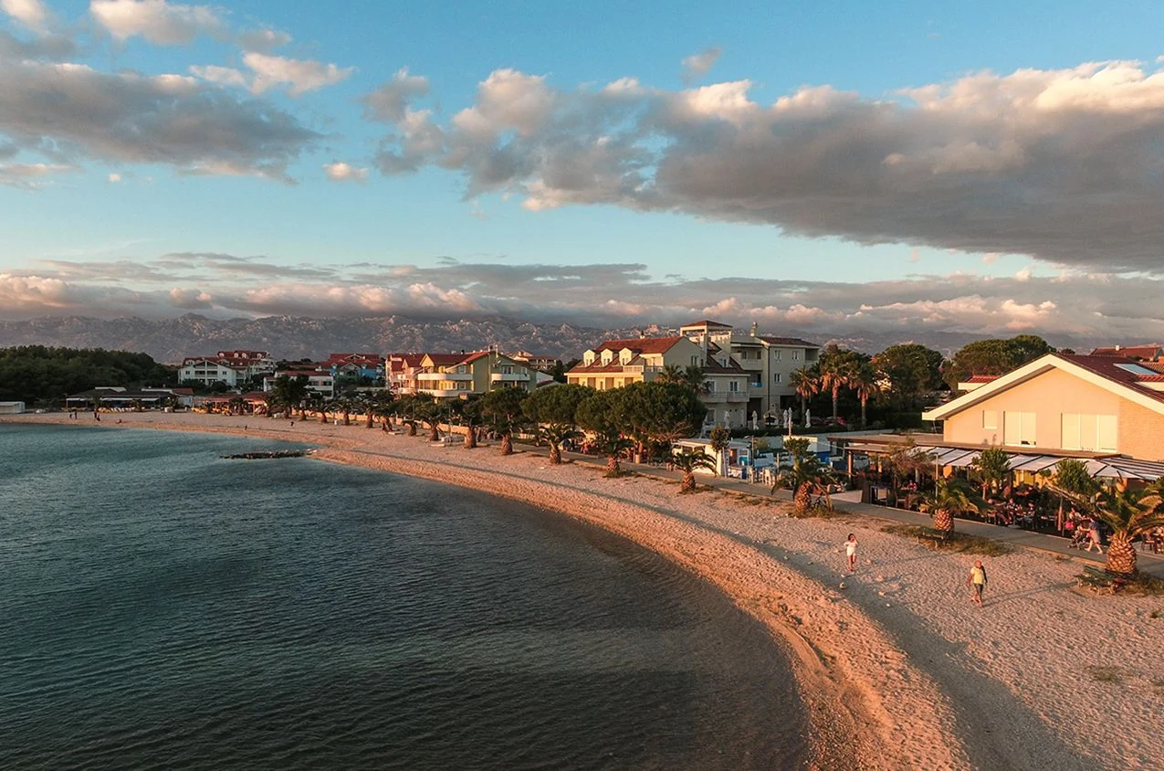 Abendlicht an der Küste von Povljana auf der Insel Pag